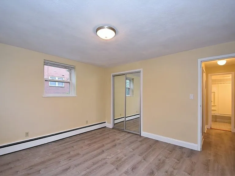 1105 Lexington St #7-5 — Photo 3