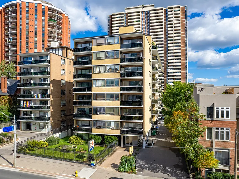 433 Jarvis St — Photo 13