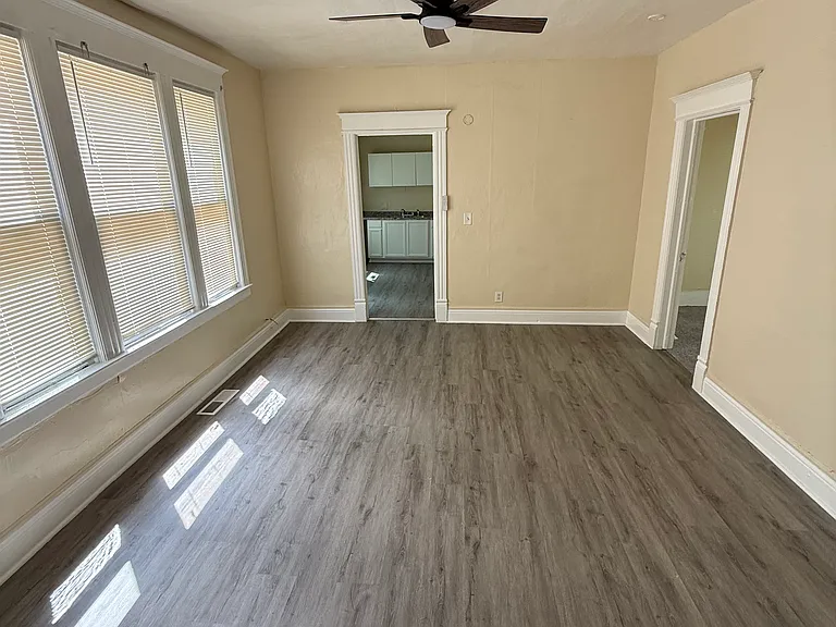 318 Gibson St #2 — Photo 16