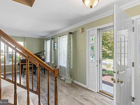 2nd image of 4903 Cabin Run Rd