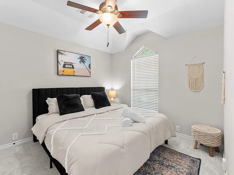 11350 Balcones Dr — Photo 50