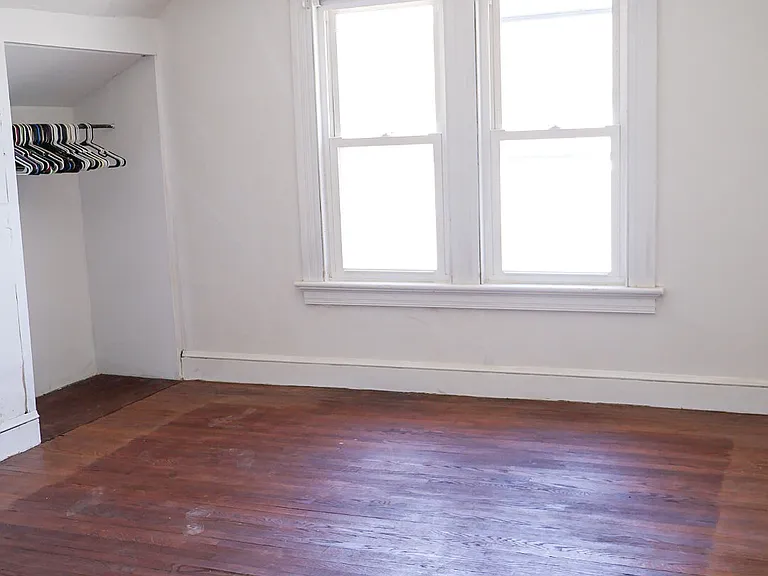66 Forest Ct — Photo 16