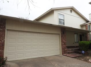 13033 E 28th Pl, Tulsa, OK 74134