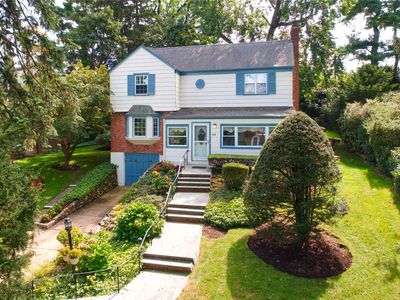 44 Rugby Road, Manhasset, NY, 11030