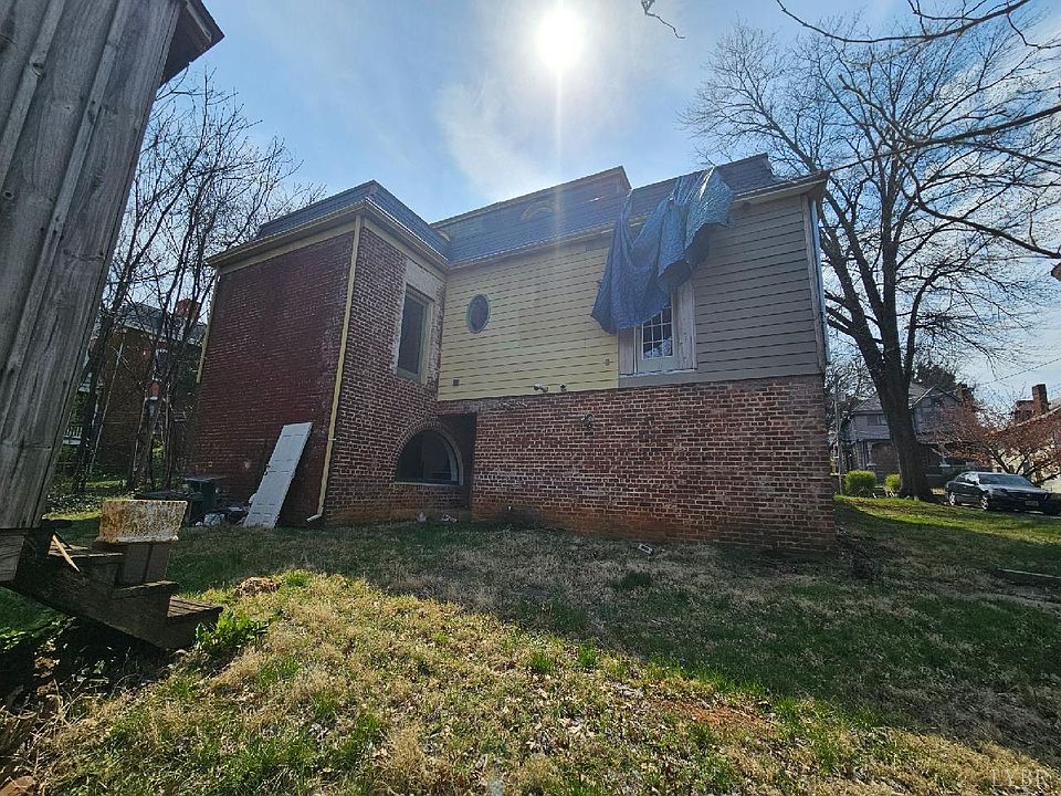 19th image of 1020 Harrison St
