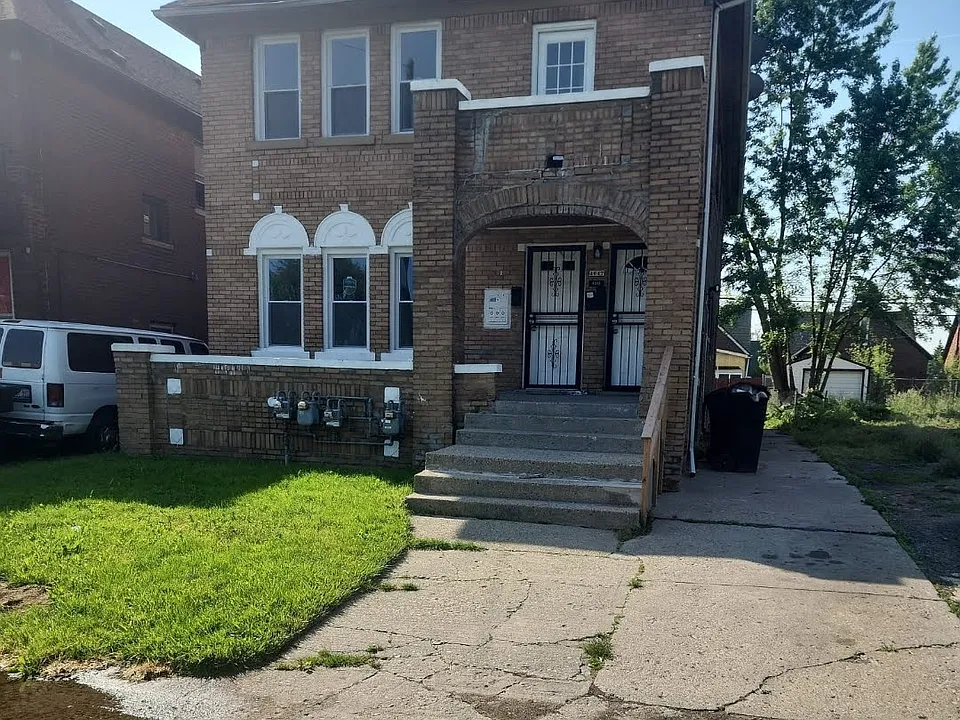4045 Clements St #3