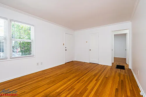 42 Park Ave Photo 1