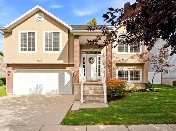 1432 W Silvercreek Dr, Layton, UT 84041