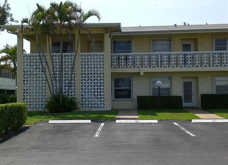 1st image of 1340 NW 19th Ter APT 202