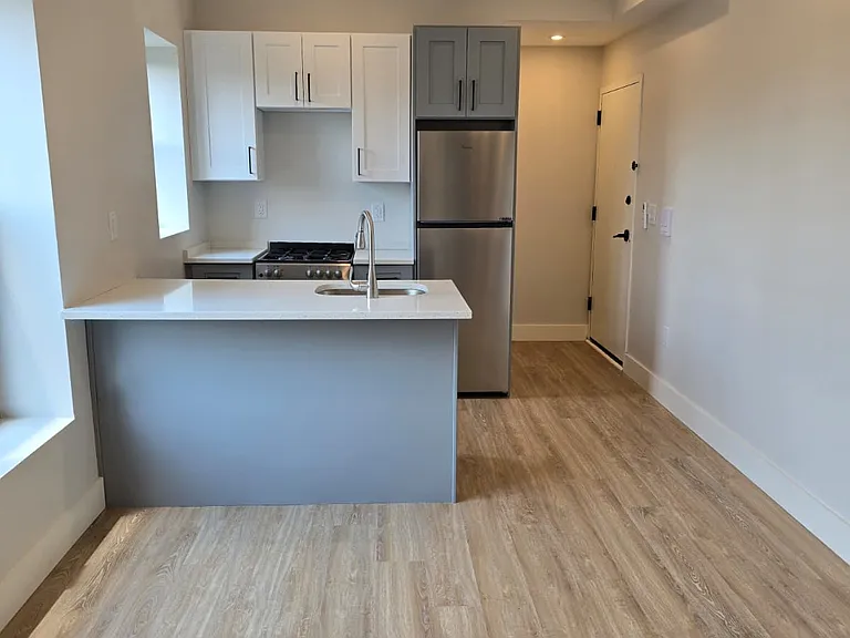 269 Martin Luther King Dr #4BA — Photo 2