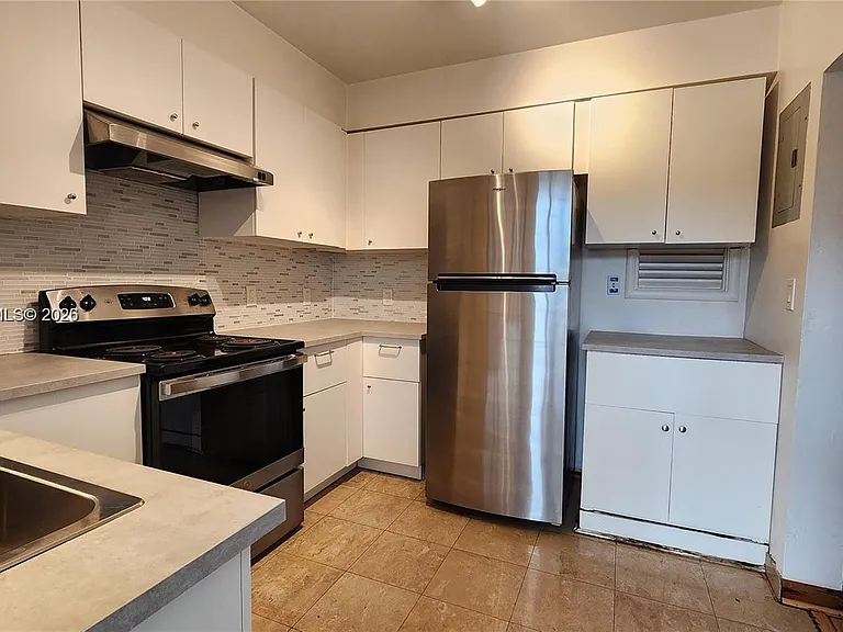 20 Park Dr #4A — Photo 2
