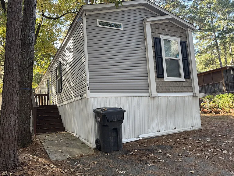 The Waverly — Photo 22