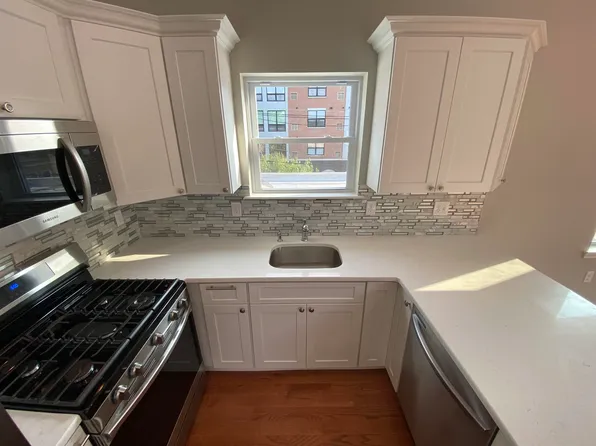 176 Avenue F image 25 of 26