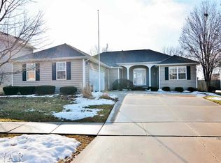 3603 Wine Way, Bloomington, IL