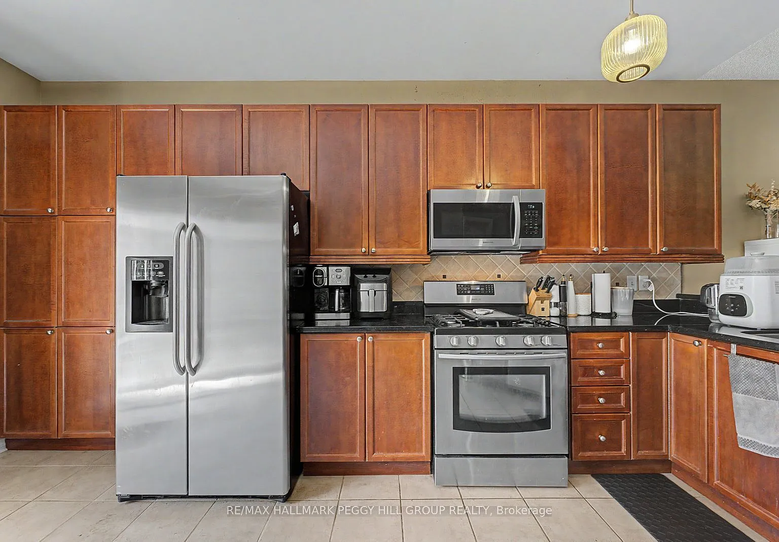 3 bed, $2,550 — Photo 3