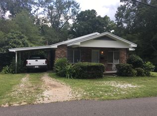 110 Old Pickensville St, Carrollton, AL 35447