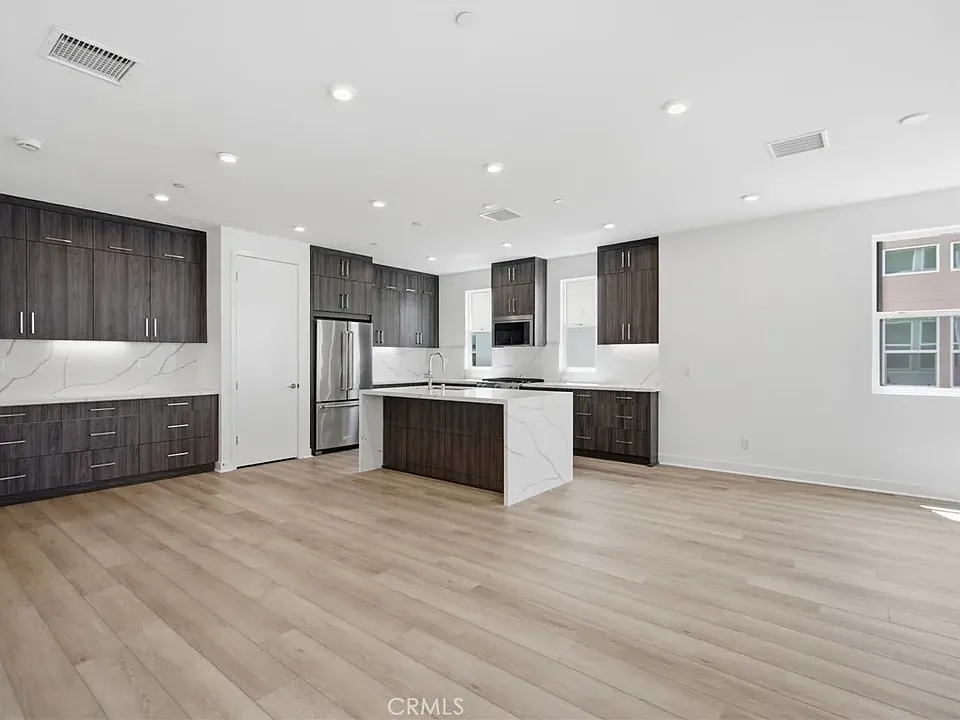 2747 Everly Dr