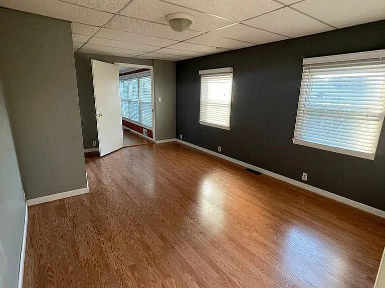 895 Lower Ferry Rd — Photo 19
