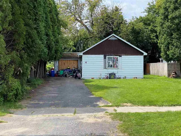 4 Maiden Ln, Massena, NY 13662