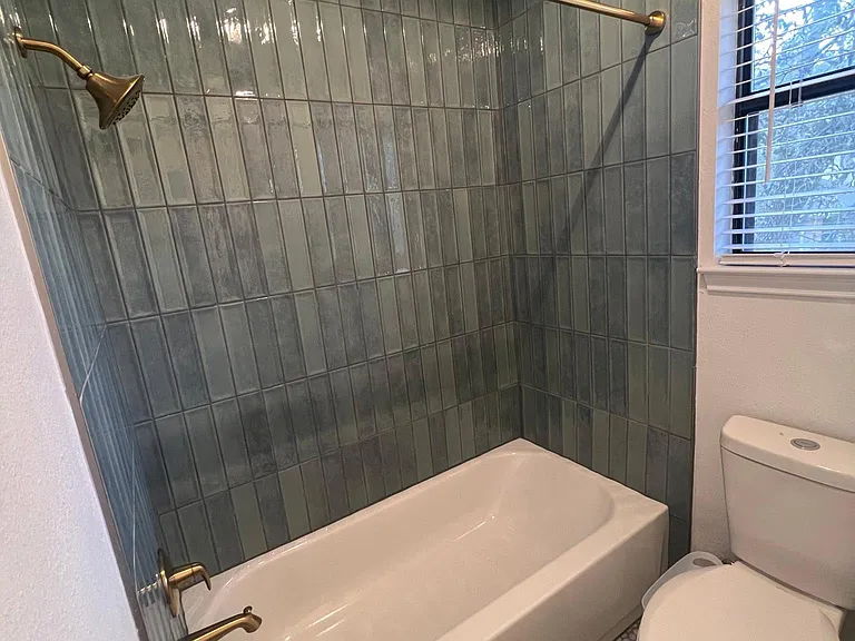 3914 Latimer Dr — Photo 33