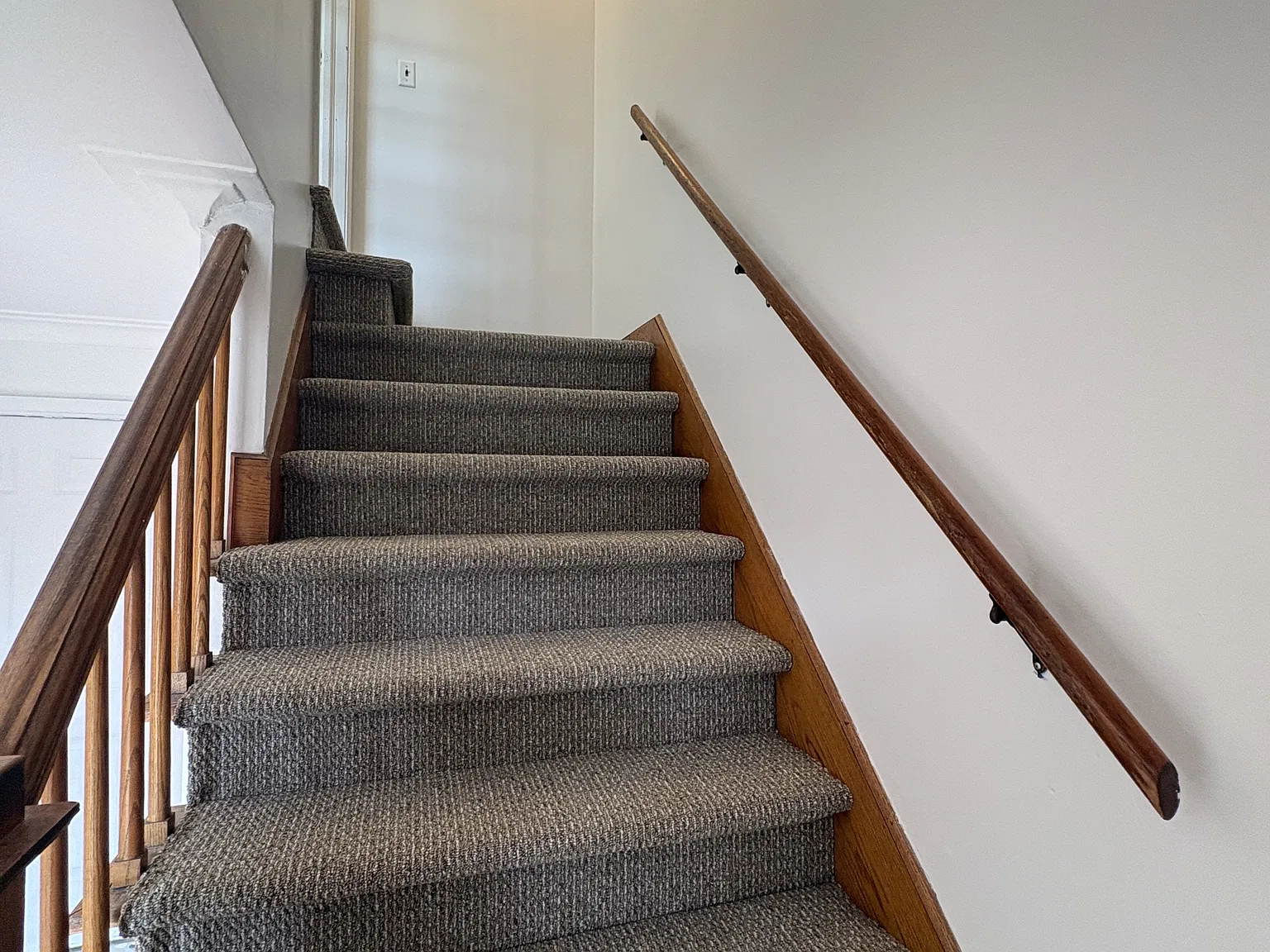 805 E Easterday Ave - Unit 1 — Photo 4