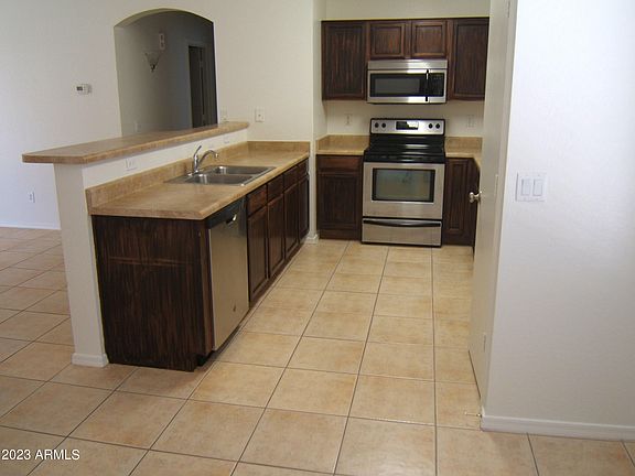 4th image of 23972 W Hidalgo Ave