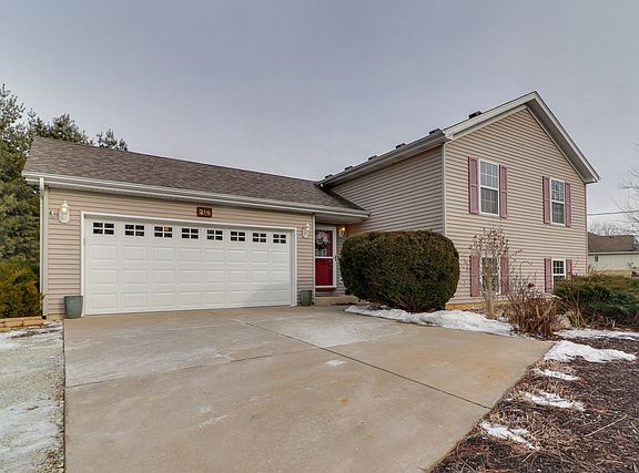 2nd image of 216 Brandy Dr