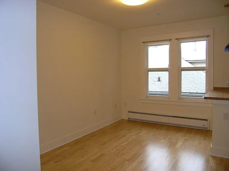 1106 SE 13th Ave #303 — Photo 3