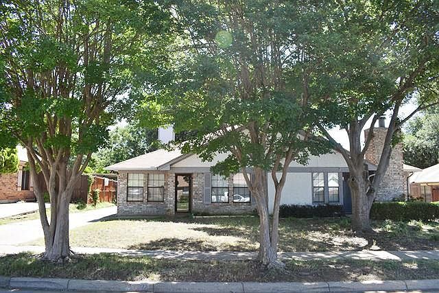 1st image of 2802 Brittany Dr