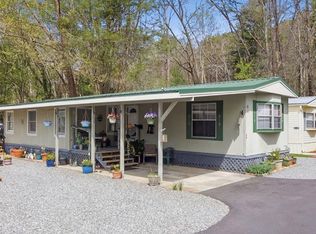 34 Tokumto St, Franklin, NC 28734