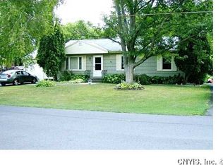 312 Washburn Dr, East Syracuse, NY 13057