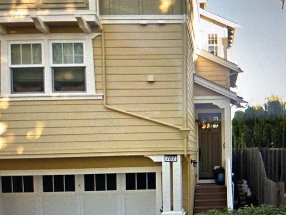 1st image of 107 Bursar Ln