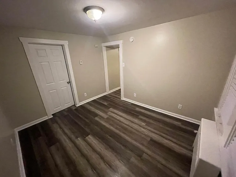 340 N Hook Rd #4 — Photo 8