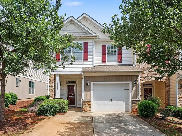 2422 Memory Ridge Dr, Raleigh, NC 27606