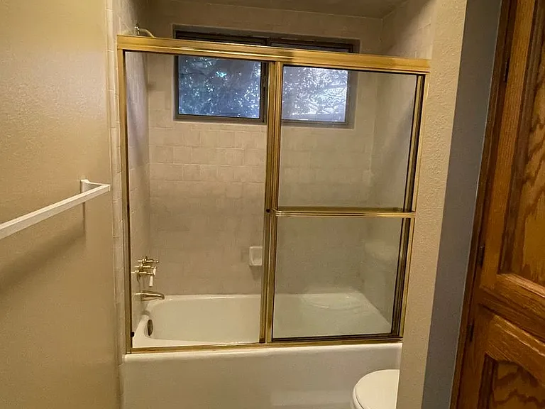 605 E Babcock Ave — Photo 25