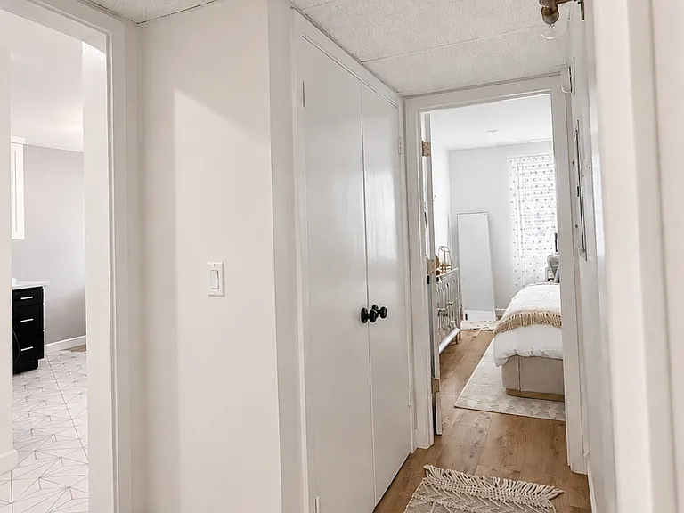 12720 Burbank Blvd #305 — Photo 9
