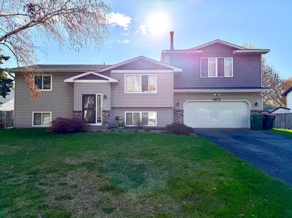 9875 Hamline Ave N, Circle Pines, MN 55014
