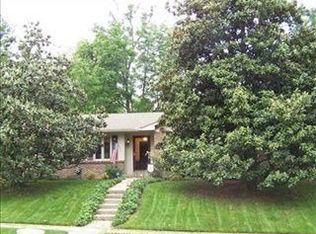 2056 Manor Dr, Lexington, KY 40502