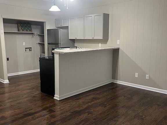 2nd image of 4922 Charwood Trl NW