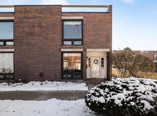 15 Birch Tree Ct #15, Elmhurst, IL 60126