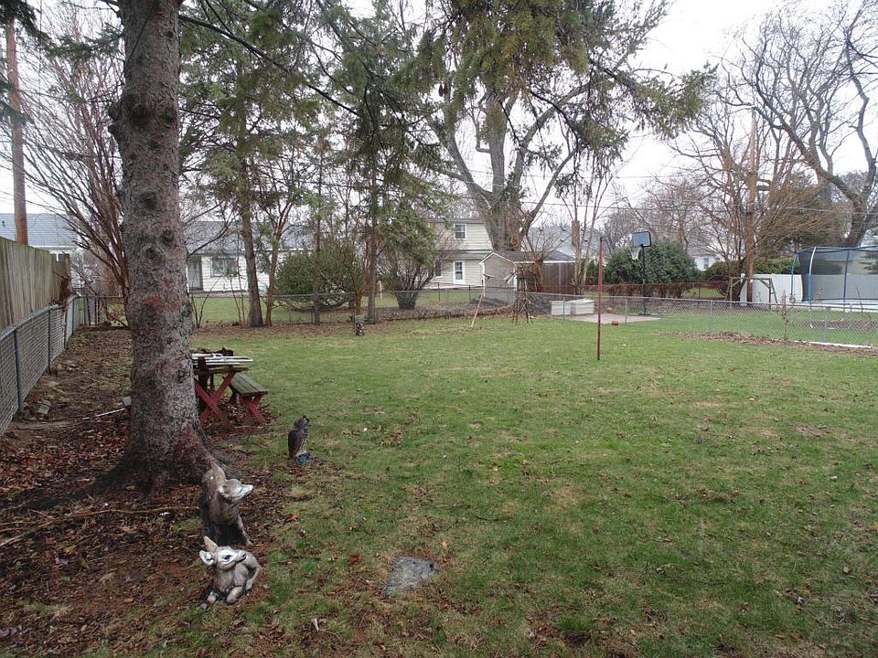 2nd image of 3057 S 53rd St