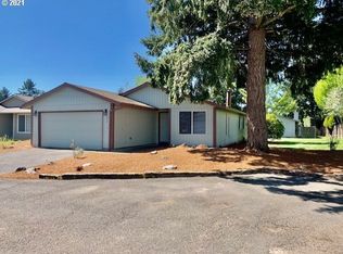 393 NW 182nd Ave, Beaverton, OR 97006