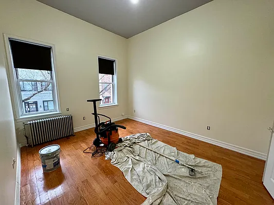 Rented by Amorelli Realty | media 10