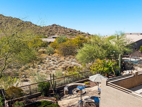 3rd image of 3652 N SONORAN Heights