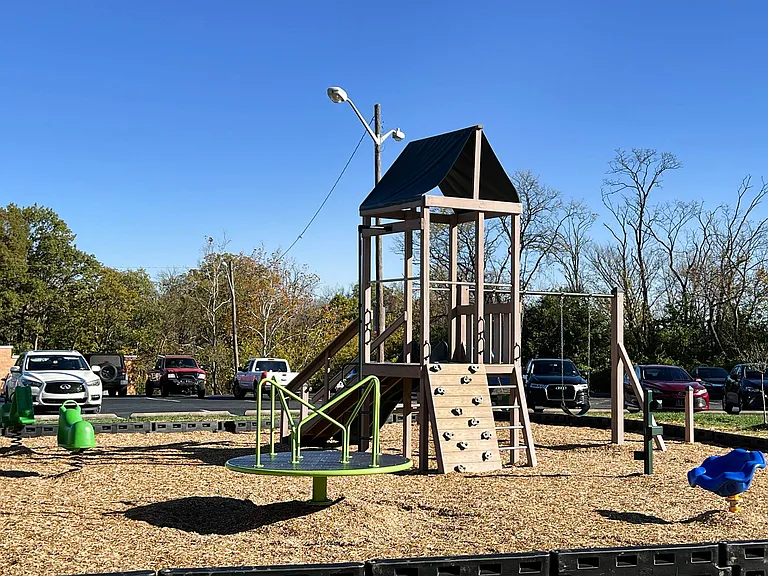 Barkley Ridge Apartments — Photo 11