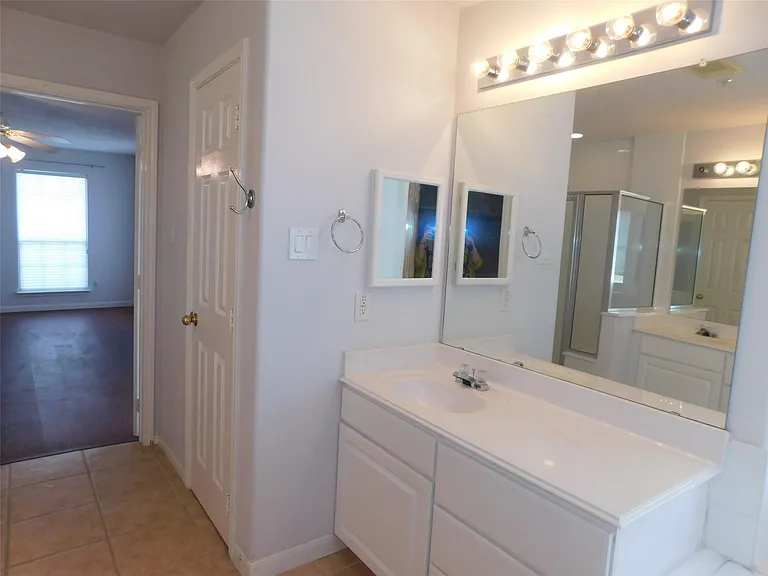 2710 Grants Lake Blvd #F4 — Photo 22