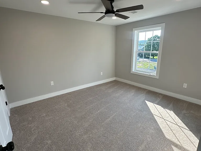 3rd floor - master bedroom