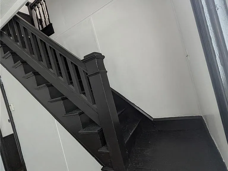 76 Wadham St — Photo 3