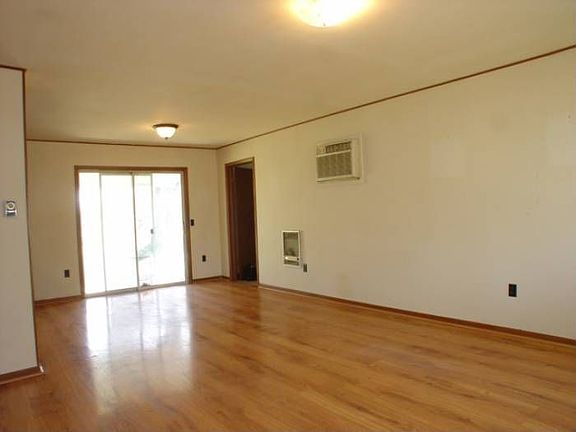 Living/Dining Area