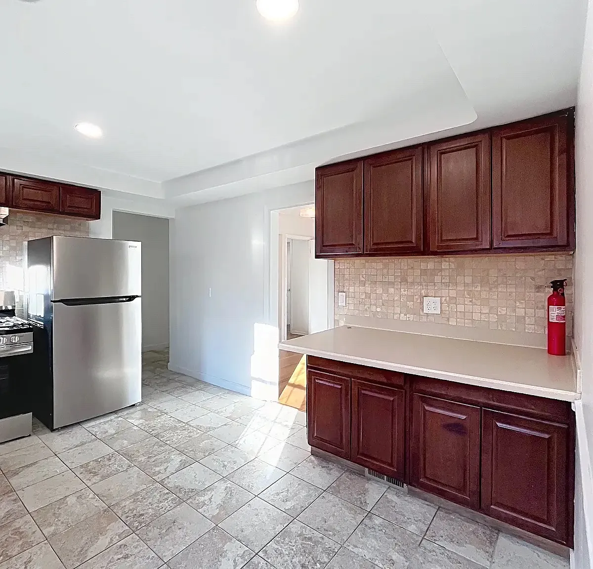 3 bed, 1563 sqft, $1,700 — Photo 2